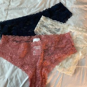 Lace panty set